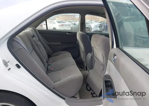 2006 Toyota Camry Le V6/Xle V6 z USA, uszkodzony, nr VIN JTDBF32K860167626